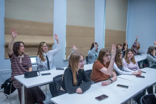 Ноль Плюс в ИИ Колледже